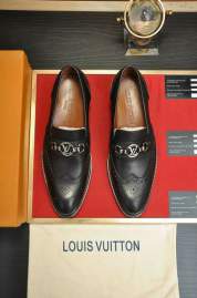 Picture of Louis Vuitton Shoes _SKULVsz38-44069213929